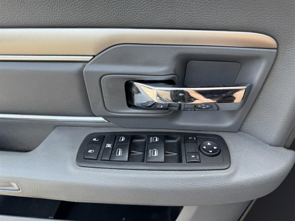 2014 Black /Grey Ram 1500 (1C6RR7LT0ES) with an 5.7l V8 Smpi Hemi 5.7l engine, located at 745 East Steele Rd., West Columbia, SC, 29170, (803) 755-9148, 33.927212, -81.148483- Photo#16