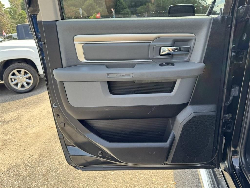2014 Black /Grey Ram 1500 (1C6RR7LT0ES) with an 5.7l V8 Smpi Hemi 5.7l engine, located at 745 East Steele Rd., West Columbia, SC, 29170, (803) 755-9148, 33.927212, -81.148483- Photo#19