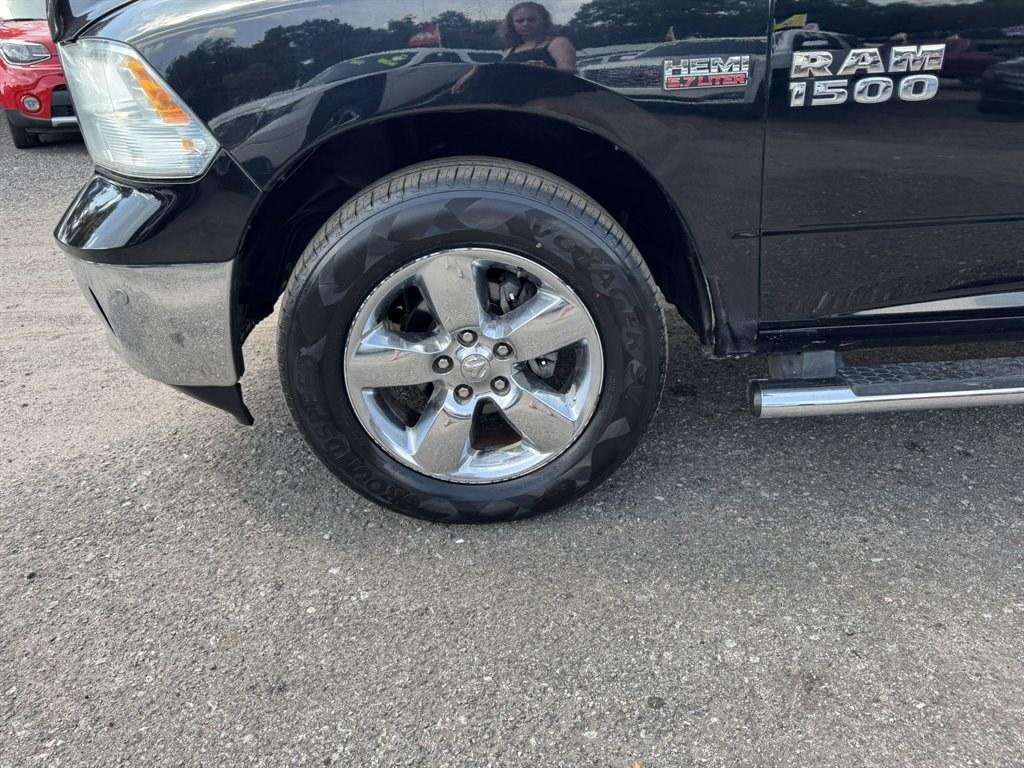 2014 Black /Grey Ram 1500 (1C6RR7LT0ES) with an 5.7l V8 Smpi Hemi 5.7l engine, located at 745 East Steele Rd., West Columbia, SC, 29170, (803) 755-9148, 33.927212, -81.148483- Photo#32