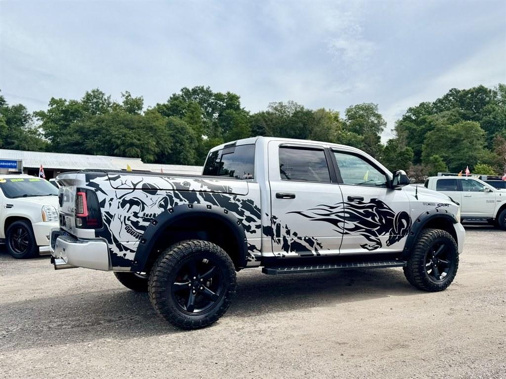 2011 Silver /Black Ram 1500 (1D7RV1CT6BS) with an 5.7l V8 Smpi Hemi 5.7l engine, Automatic transmission, located at 745 East Steele Rd., West Columbia, SC, 29170, (803) 755-9148, 33.927212, -81.148483- Photo#3