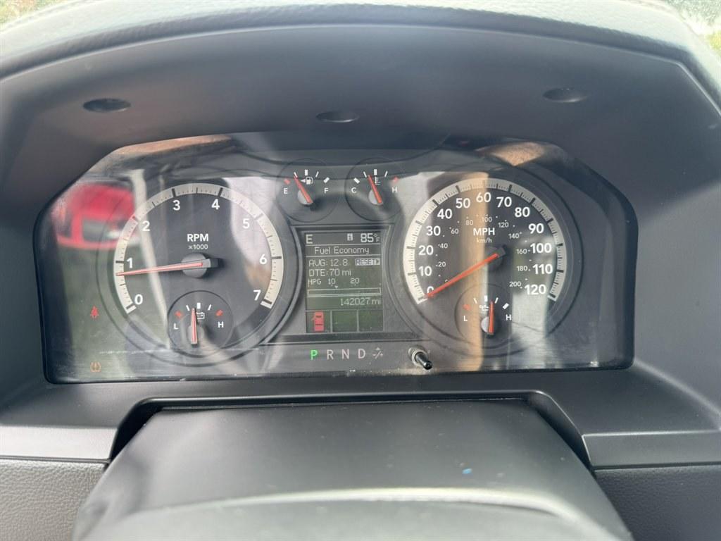 2011 Silver /Black Ram 1500 (1D7RV1CT6BS) with an 5.7l V8 Smpi Hemi 5.7l engine, Automatic transmission, located at 745 East Steele Rd., West Columbia, SC, 29170, (803) 755-9148, 33.927212, -81.148483- Photo#10