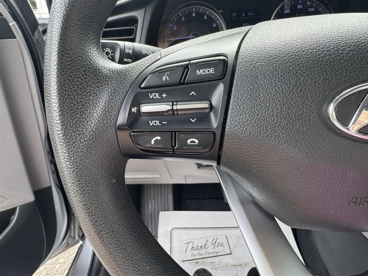 2020 Silver /Grey Hyundai Elantra (5NPD84LFXLH) with an 2.0l I-4 MPI Dohc 2.0l engine, Automatic transmission, located at 745 East Steele Rd., West Columbia, SC, 29170, (803) 755-9148, 33.927212, -81.148483- Photo#8