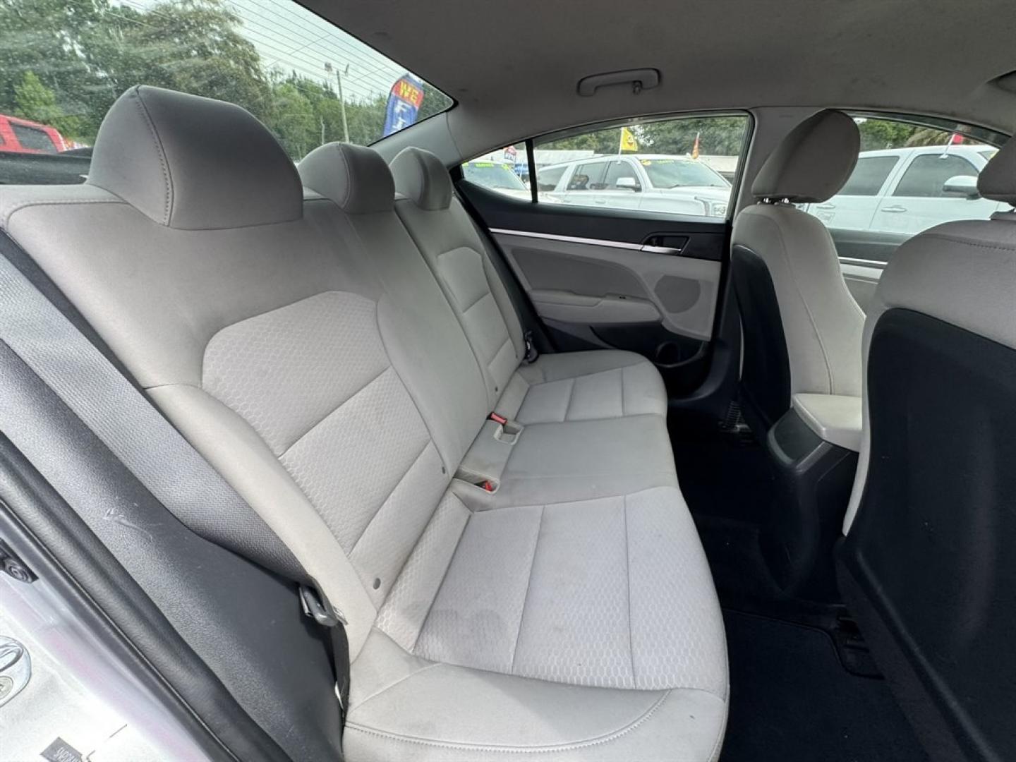 2020 Silver /Grey Hyundai Elantra (5NPD84LFXLH) with an 2.0l I-4 MPI Dohc 2.0l engine, Automatic transmission, located at 745 East Steele Rd., West Columbia, SC, 29170, (803) 755-9148, 33.927212, -81.148483- Photo#21