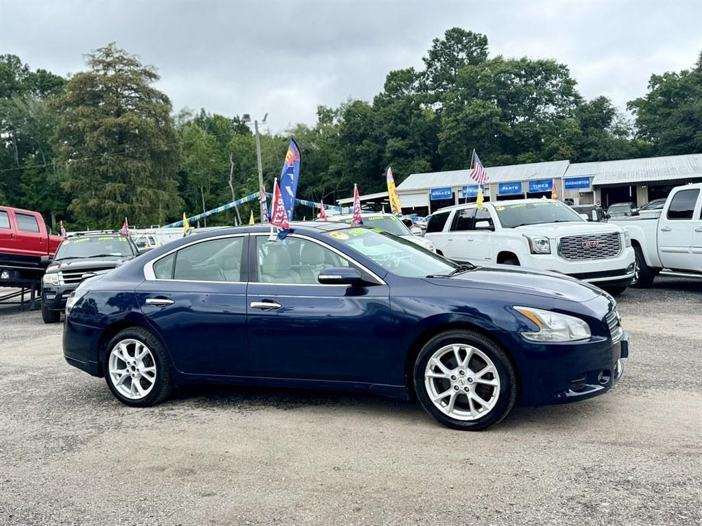 2014 Blue /Tan Nissan Maxima (1N4AA5AP7EC) with an 3.5l V6 Smpi Dohc Cvtcs 3 engine, Automatic transmission, located at 745 East Steele Rd., West Columbia, SC, 29170, (803) 755-9148, 33.927212, -81.148483- Photo#2