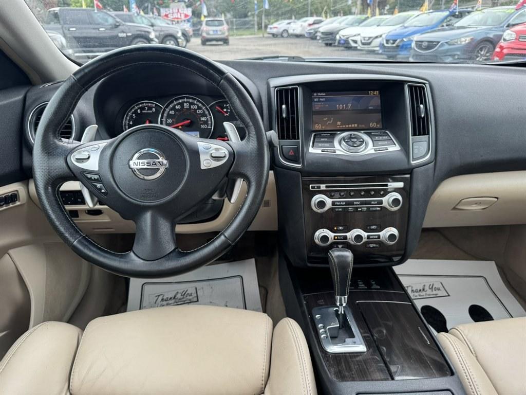 2014 Blue /Tan Nissan Maxima (1N4AA5AP7EC) with an 3.5l V6 Smpi Dohc Cvtcs 3 engine, Automatic transmission, located at 745 East Steele Rd., West Columbia, SC, 29170, (803) 755-9148, 33.927212, -81.148483- Photo#6
