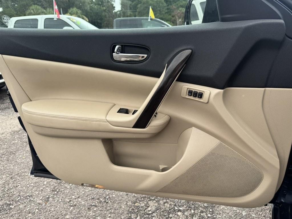 2014 Blue /Tan Nissan Maxima (1N4AA5AP7EC) with an 3.5l V6 Smpi Dohc Cvtcs 3 engine, Automatic transmission, located at 745 East Steele Rd., West Columbia, SC, 29170, (803) 755-9148, 33.927212, -81.148483- Photo#20