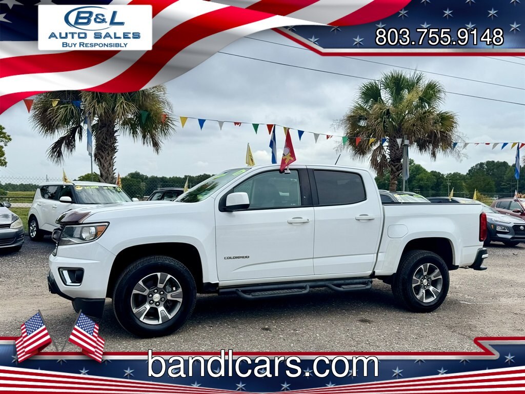 2017 White /Black Chevrolet Colorado (1GCGSDEN6H1) with an 3.6l V6 DI Dohc 3.6l engine, Automatic transmission, located at 745 East Steele Rd., West Columbia, SC, 29170, (803) 755-9148, 33.927212, -81.148483- Photo#0