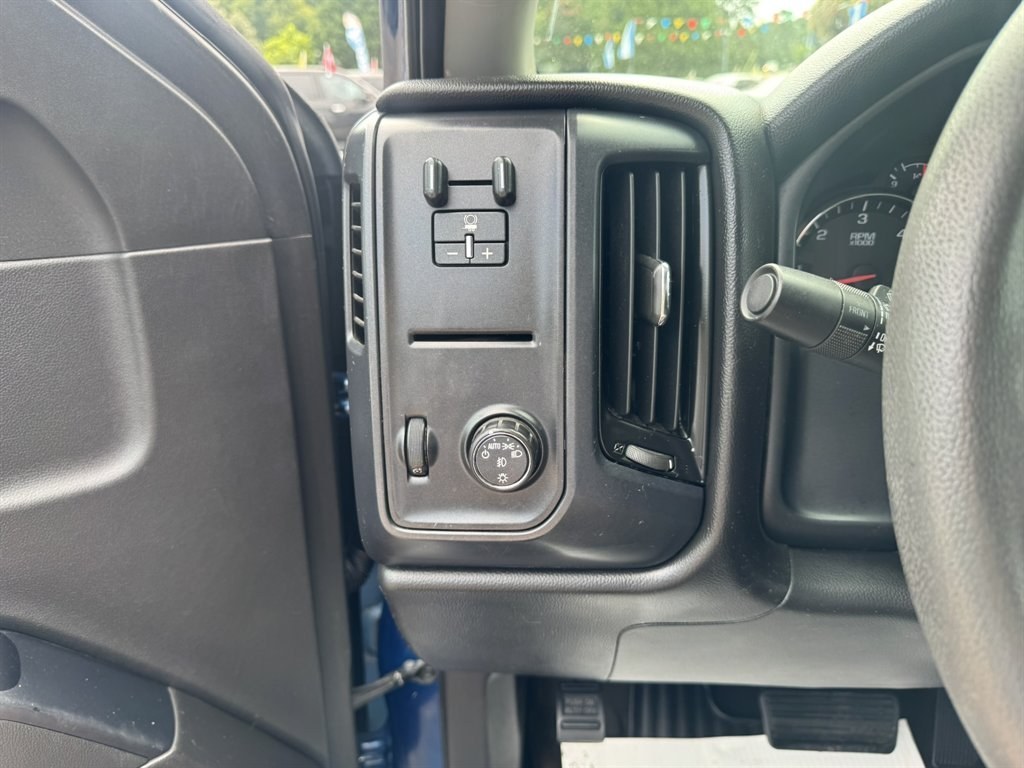 2016 Blue /Grey GMC Sierra 1500 (1GTV2LEC8GZ) with an 5.3l V8 DI VVT Flex 5.3l engine, Automatic transmission, located at 745 East Steele Rd., West Columbia, SC, 29170, (803) 755-9148, 33.927212, -81.148483- Photo#13