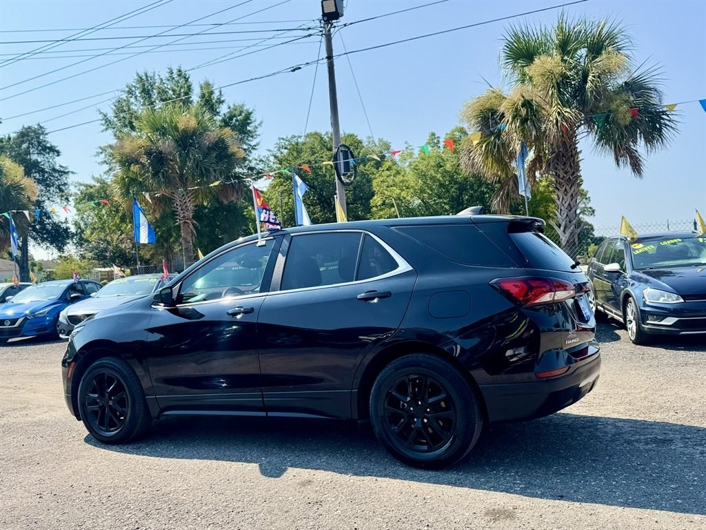 2022 Black /Black Chevrolet Equinox (3GNAXKEV7NL) with an 1.5l I-4 DI Dohc T/C 1.5l engine, Automatic transmission, located at 745 East Steele Rd., West Columbia, SC, 29170, (803) 755-9148, 33.927212, -81.148483- Photo#5