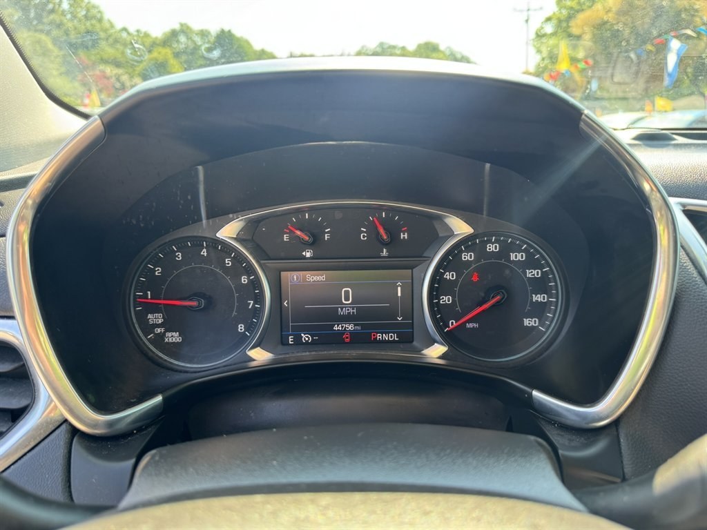2022 Black /Black Chevrolet Equinox (3GNAXKEV7NL) with an 1.5l I-4 DI Dohc T/C 1.5l engine, Automatic transmission, located at 745 East Steele Rd., West Columbia, SC, 29170, (803) 755-9148, 33.927212, -81.148483- Photo#9