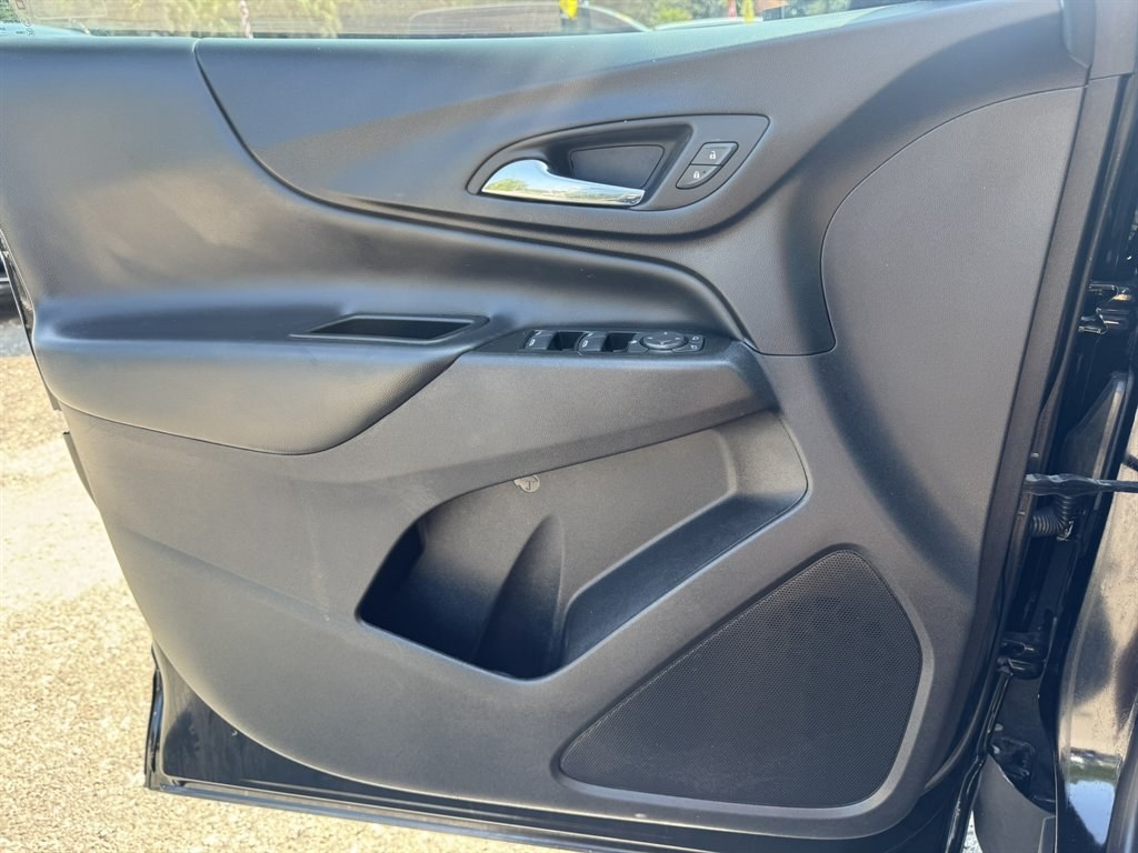 2022 Black /Black Chevrolet Equinox (3GNAXKEV7NL) with an 1.5l I-4 DI Dohc T/C 1.5l engine, Automatic transmission, located at 745 East Steele Rd., West Columbia, SC, 29170, (803) 755-9148, 33.927212, -81.148483- Photo#15