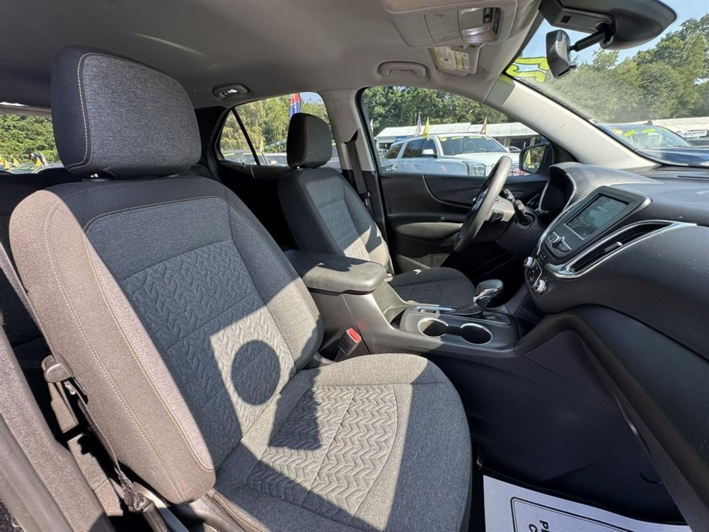 2022 Black /Black Chevrolet Equinox (3GNAXKEV7NL) with an 1.5l I-4 DI Dohc T/C 1.5l engine, Automatic transmission, located at 745 East Steele Rd., West Columbia, SC, 29170, (803) 755-9148, 33.927212, -81.148483- Photo#25