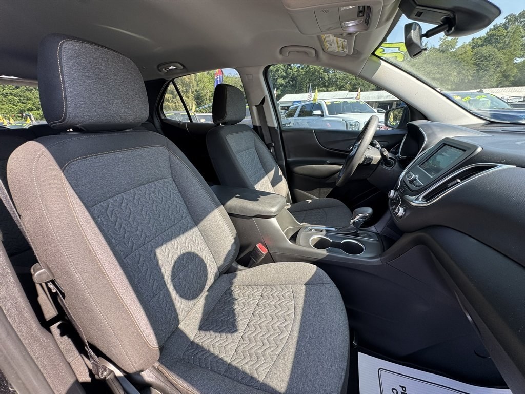 2022 Black /Black Chevrolet Equinox (3GNAXKEV7NL) with an 1.5l I-4 DI Dohc T/C 1.5l engine, Automatic transmission, located at 745 East Steele Rd., West Columbia, SC, 29170, (803) 755-9148, 33.927212, -81.148483- Photo#25