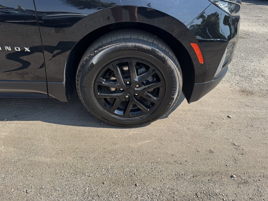 2022 Black /Black Chevrolet Equinox (3GNAXKEV7NL) with an 1.5l I-4 DI Dohc T/C 1.5l engine, Automatic transmission, located at 745 East Steele Rd., West Columbia, SC, 29170, (803) 755-9148, 33.927212, -81.148483- Photo#28