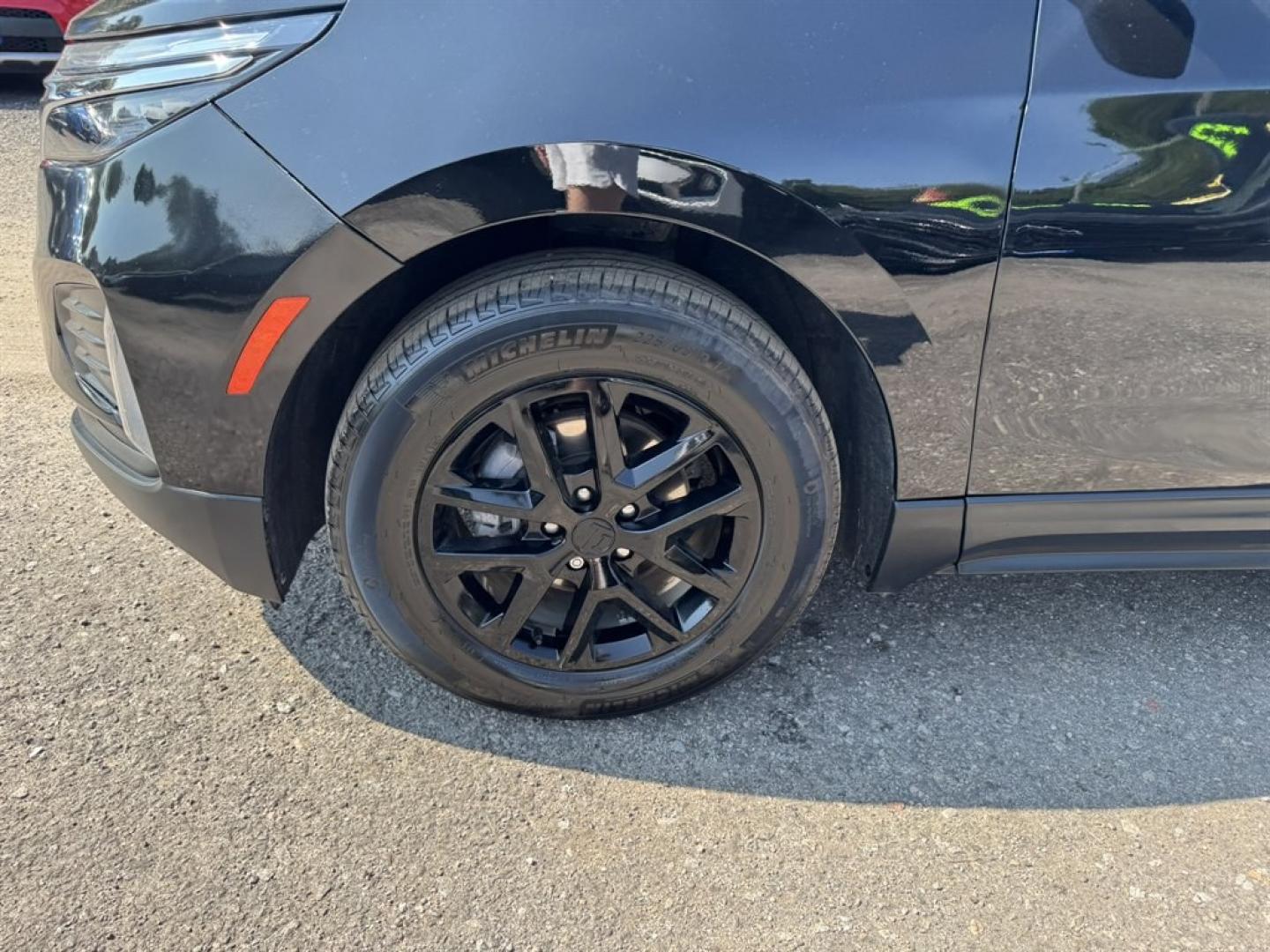 2022 Black /Black Chevrolet Equinox (3GNAXKEV7NL) with an 1.5l I-4 DI Dohc T/C 1.5l engine, Automatic transmission, located at 745 East Steele Rd., West Columbia, SC, 29170, (803) 755-9148, 33.927212, -81.148483- Photo#31
