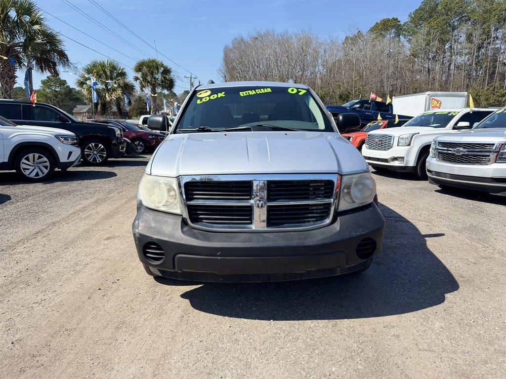 2007 Silver /Grey Dodge Durango (1D8HD38P87F) with an 4.7l V8 EFI Flex 4.7l engine, Auto transmission, located at 745 East Steele Rd., West Columbia, SC, 29170, (803) 755-9148, 33.927212, -81.148483 - Photo#1