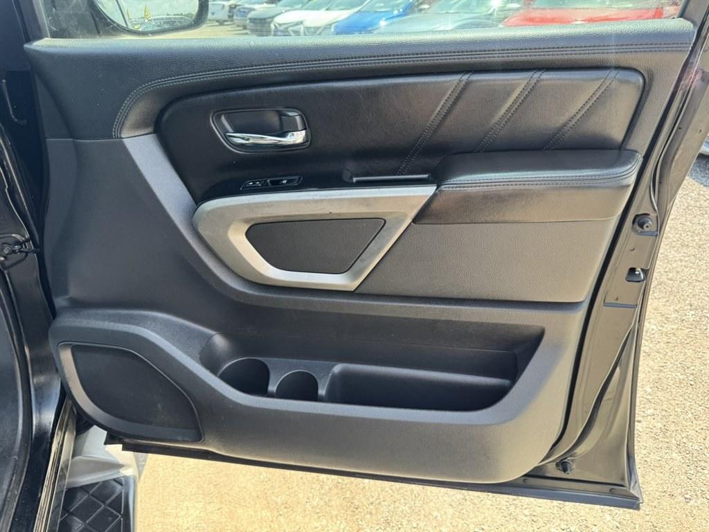 2015 Black /Black Nissan Armada (5N1BA0NC6FN) with an 5.6l V8 MPI Dohc Flex 5.6 engine, Automatic transmission, located at 745 East Steele Rd., West Columbia, SC, 29170, (803) 755-9148, 33.927212, -81.148483- Photo#26