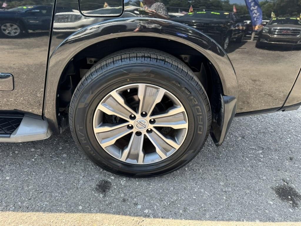 2015 Black /Black Nissan Armada (5N1BA0NC6FN) with an 5.6l V8 MPI Dohc Flex 5.6 engine, Automatic transmission, located at 745 East Steele Rd., West Columbia, SC, 29170, (803) 755-9148, 33.927212, -81.148483- Photo#34