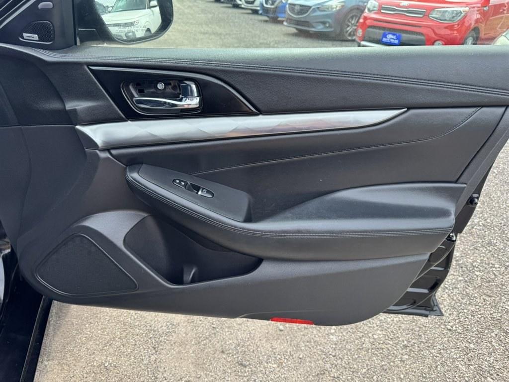 2017 Black /Black Nissan Maxima (1N4AA6AP9HC) with an 3.5l V6 Smpi Dohc Cvtcs 3 engine, Automatic transmission, located at 745 East Steele Rd., West Columbia, SC, 29170, (803) 755-9148, 33.927212, -81.148483- Photo#23