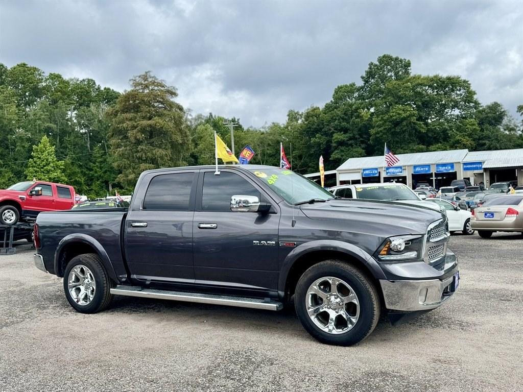 2018 Grey /Black Ram 1500 (1C6RR7NM1JS) with an 3.0l V6 DI Dohc Tdsl 3.0l engine, Automatic transmission, located at 745 East Steele Rd., West Columbia, SC, 29170, (803) 755-9148, 33.927212, -81.148483- Photo#2
