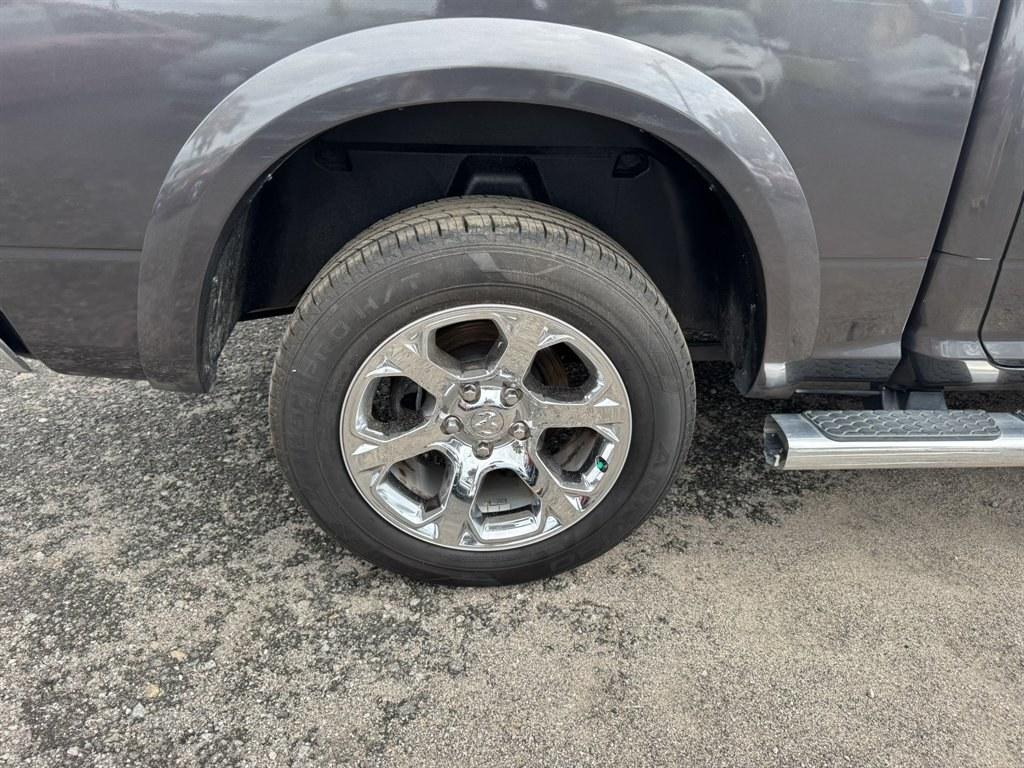 2018 Grey /Black Ram 1500 (1C6RR7NM1JS) with an 3.0l V6 DI Dohc Tdsl 3.0l engine, Automatic transmission, located at 745 East Steele Rd., West Columbia, SC, 29170, (803) 755-9148, 33.927212, -81.148483- Photo#35