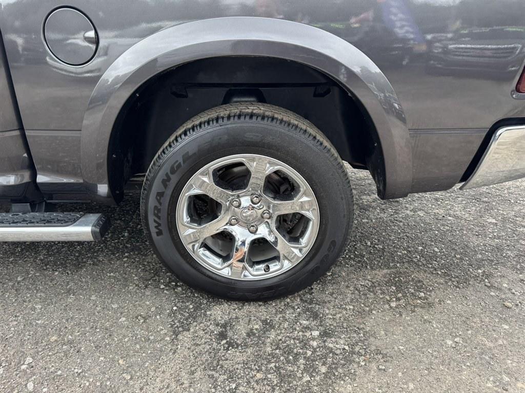 2018 Grey /Black Ram 1500 (1C6RR7NM1JS) with an 3.0l V6 DI Dohc Tdsl 3.0l engine, Automatic transmission, located at 745 East Steele Rd., West Columbia, SC, 29170, (803) 755-9148, 33.927212, -81.148483- Photo#36