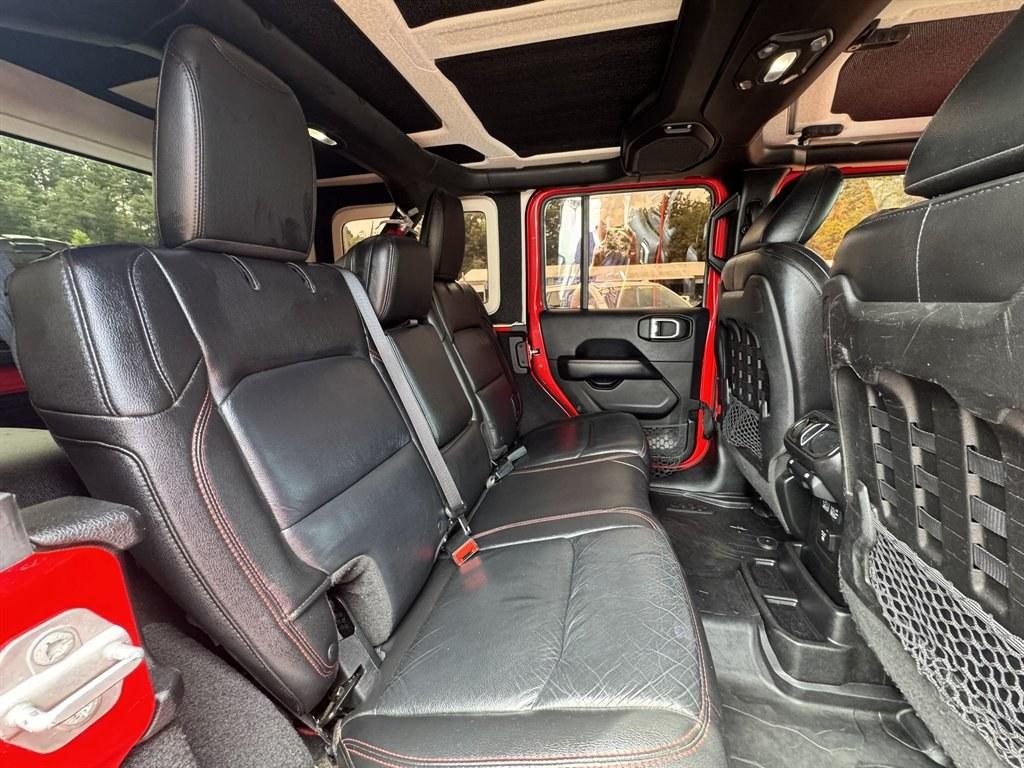 2018 Red /Black Jeep ALL-NEW Wrangler (1C4HJXFGXJW) with an 3.6l V6 MPI Dohc 3.6l engine, Automatic transmission, located at 745 East Steele Rd., West Columbia, SC, 29170, (803) 755-9148, 33.927212, -81.148483- Photo#26