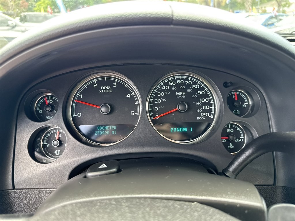 2008 Black /Black Chevrolet Silverado 2500 (1GCHC23668F) with an 6.6l V8 DI DSL T/C 6.6l engine, Automatic transmission, located at 745 East Steele Rd., West Columbia, SC, 29170, (803) 755-9148, 33.927212, -81.148483- Photo#10