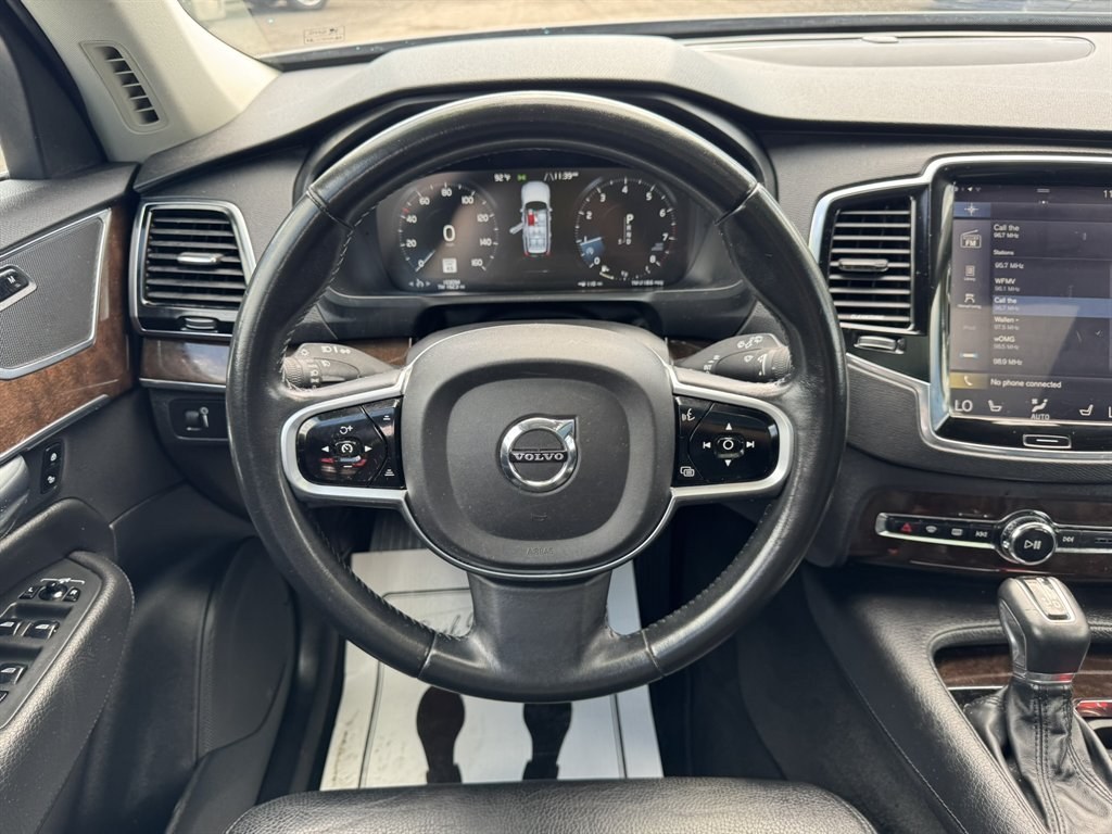 2016 Grey /Black Volvo XC90 (YV4A22PK6G1) with an 2.0l I-4 DI Dohc T/C 2.0l engine, Automatic transmission, located at 745 East Steele Rd., West Columbia, SC, 29170, (803) 755-9148, 33.927212, -81.148483- Photo#7