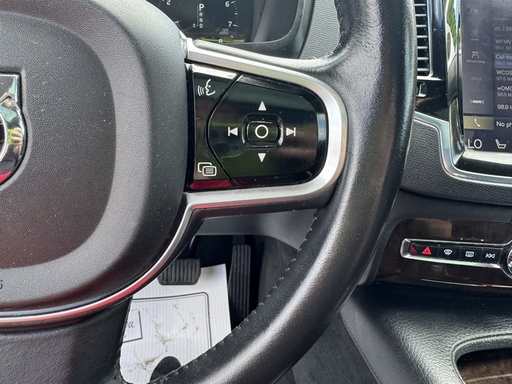 2016 Grey /Black Volvo XC90 (YV4A22PK6G1) with an 2.0l I-4 DI Dohc T/C 2.0l engine, Automatic transmission, located at 745 East Steele Rd., West Columbia, SC, 29170, (803) 755-9148, 33.927212, -81.148483- Photo#9