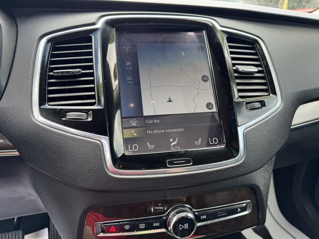 2016 Grey /Black Volvo XC90 (YV4A22PK6G1) with an 2.0l I-4 DI Dohc T/C 2.0l engine, Automatic transmission, located at 745 East Steele Rd., West Columbia, SC, 29170, (803) 755-9148, 33.927212, -81.148483- Photo#13