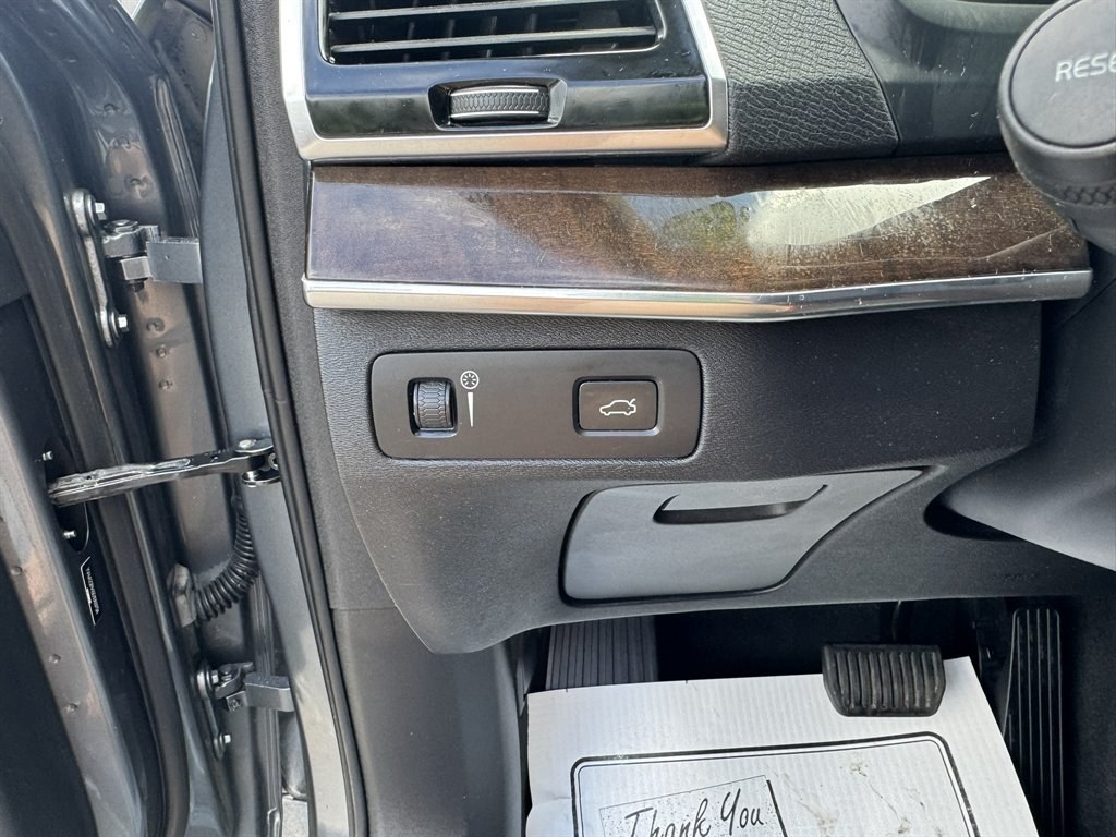2016 Grey /Black Volvo XC90 (YV4A22PK6G1) with an 2.0l I-4 DI Dohc T/C 2.0l engine, Automatic transmission, located at 745 East Steele Rd., West Columbia, SC, 29170, (803) 755-9148, 33.927212, -81.148483- Photo#18