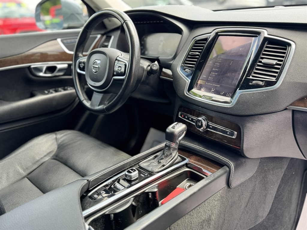 2016 Grey /Black Volvo XC90 (YV4A22PK6G1) with an 2.0l I-4 DI Dohc T/C 2.0l engine, Automatic transmission, located at 745 East Steele Rd., West Columbia, SC, 29170, (803) 755-9148, 33.927212, -81.148483- Photo#29