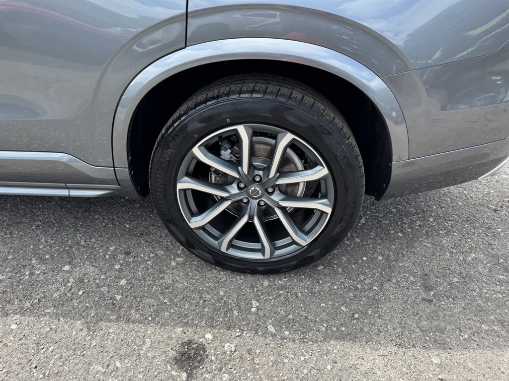 2016 Grey /Black Volvo XC90 (YV4A22PK6G1) with an 2.0l I-4 DI Dohc T/C 2.0l engine, Automatic transmission, located at 745 East Steele Rd., West Columbia, SC, 29170, (803) 755-9148, 33.927212, -81.148483- Photo#34