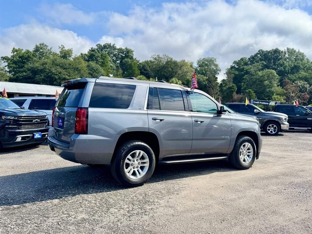 2020 Grey Chevrolet Tahoe (1GNSKBKC1LR) with an 5.3l V8 DI VVT Flex 5.3l engine, located at 745 East Steele Rd., West Columbia, SC, 29170, (803) 755-9148, 33.927212, -81.148483- Photo#3