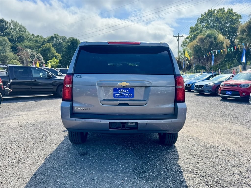 2020 Grey Chevrolet Tahoe (1GNSKBKC1LR) with an 5.3l V8 DI VVT Flex 5.3l engine, located at 745 East Steele Rd., West Columbia, SC, 29170, (803) 755-9148, 33.927212, -81.148483- Photo#4
