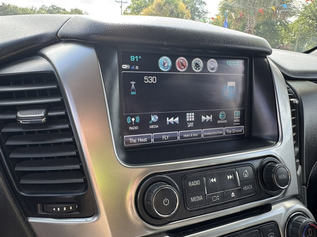 2020 Grey Chevrolet Tahoe (1GNSKBKC1LR) with an 5.3l V8 DI VVT Flex 5.3l engine, located at 745 East Steele Rd., West Columbia, SC, 29170, (803) 755-9148, 33.927212, -81.148483- Photo#13