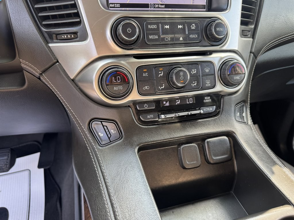2020 Grey Chevrolet Tahoe (1GNSKBKC1LR) with an 5.3l V8 DI VVT Flex 5.3l engine, located at 745 East Steele Rd., West Columbia, SC, 29170, (803) 755-9148, 33.927212, -81.148483- Photo#16