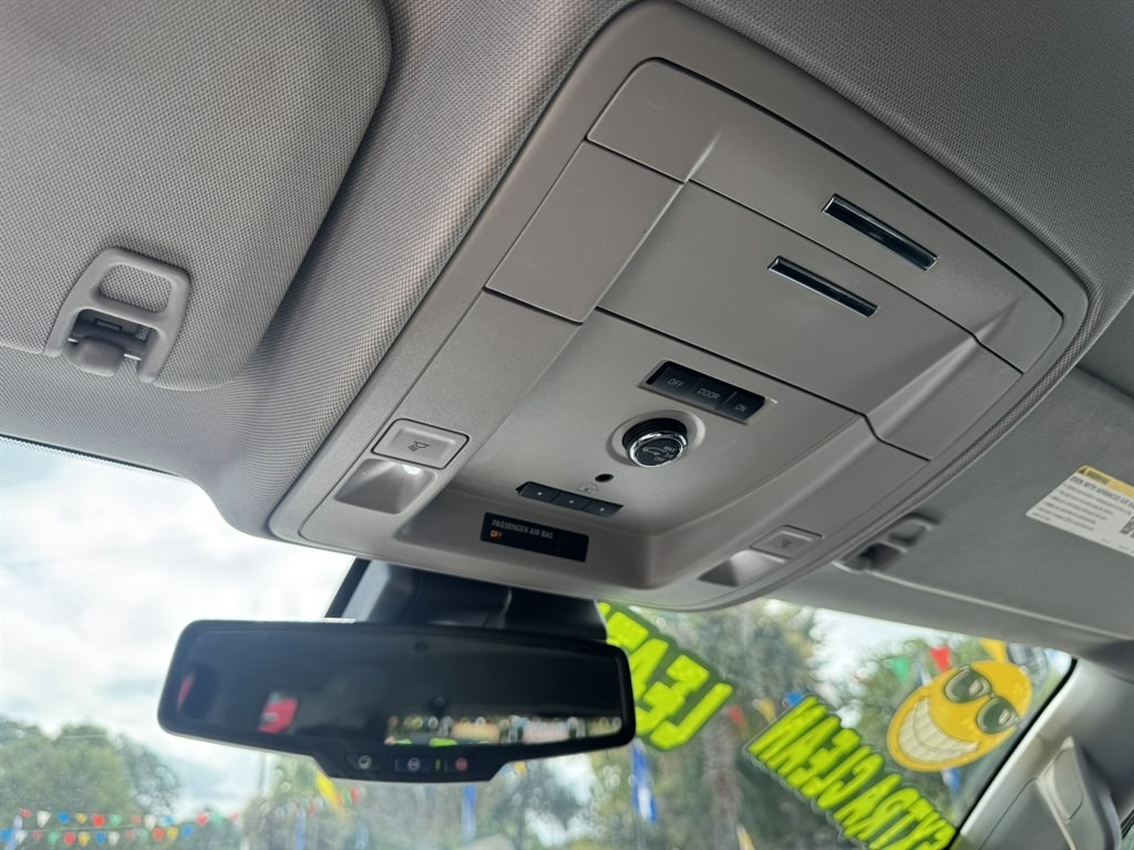 2020 Grey Chevrolet Tahoe (1GNSKBKC1LR) with an 5.3l V8 DI VVT Flex 5.3l engine, located at 745 East Steele Rd., West Columbia, SC, 29170, (803) 755-9148, 33.927212, -81.148483- Photo#17