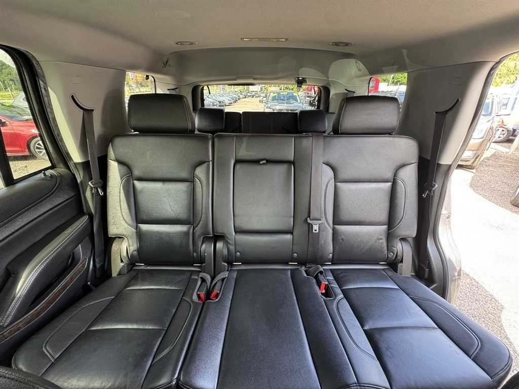 2020 Grey Chevrolet Tahoe (1GNSKBKC1LR) with an 5.3l V8 DI VVT Flex 5.3l engine, located at 745 East Steele Rd., West Columbia, SC, 29170, (803) 755-9148, 33.927212, -81.148483- Photo#26