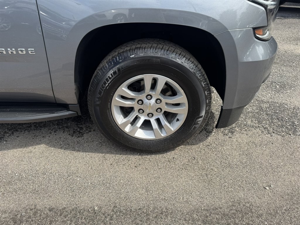 2020 Grey Chevrolet Tahoe (1GNSKBKC1LR) with an 5.3l V8 DI VVT Flex 5.3l engine, located at 745 East Steele Rd., West Columbia, SC, 29170, (803) 755-9148, 33.927212, -81.148483- Photo#35