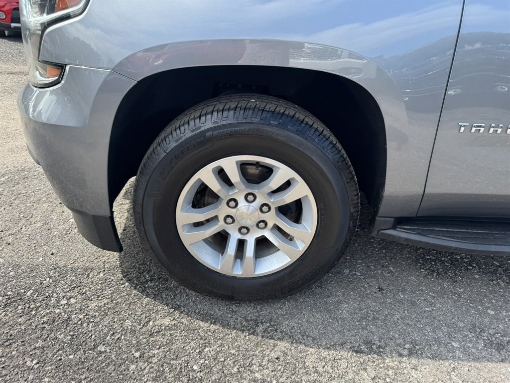 2020 Grey Chevrolet Tahoe (1GNSKBKC1LR) with an 5.3l V8 DI VVT Flex 5.3l engine, located at 745 East Steele Rd., West Columbia, SC, 29170, (803) 755-9148, 33.927212, -81.148483- Photo#38
