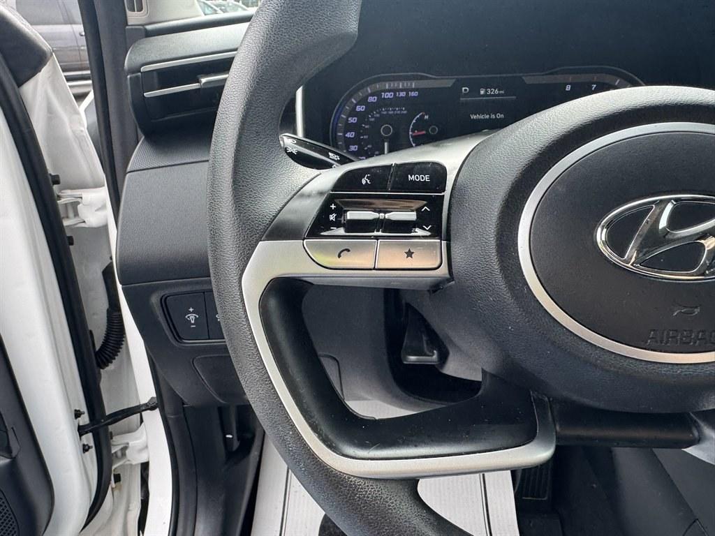 2024 White /Grey Hyundai Tucson (5NMJBCDEXRH) with an 2.5l I-4 DI Dohc 2.5l engine, Automatic transmission, located at 745 East Steele Rd., West Columbia, SC, 29170, (803) 755-9148, 33.927212, -81.148483- Photo#8