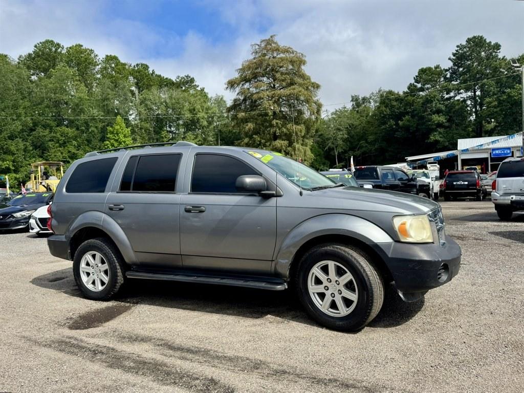 2007 Grey /Grey Dodge Durango (1D8HD38P67F) with an 4.7l V8 EFI Flex 4.7l engine, Automatic transmission, located at 745 East Steele Rd., West Columbia, SC, 29170, (803) 755-9148, 33.927212, -81.148483- Photo#2