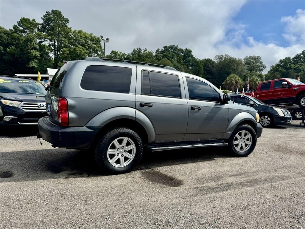 2007 Grey /Grey Dodge Durango (1D8HD38P67F) with an 4.7l V8 EFI Flex 4.7l engine, Automatic transmission, located at 745 East Steele Rd., West Columbia, SC, 29170, (803) 755-9148, 33.927212, -81.148483- Photo#3