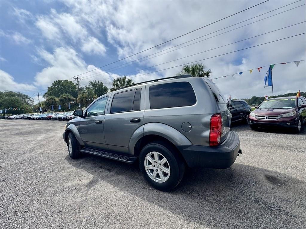 2007 Grey /Grey Dodge Durango (1D8HD38P67F) with an 4.7l V8 EFI Flex 4.7l engine, Automatic transmission, located at 745 East Steele Rd., West Columbia, SC, 29170, (803) 755-9148, 33.927212, -81.148483- Photo#5