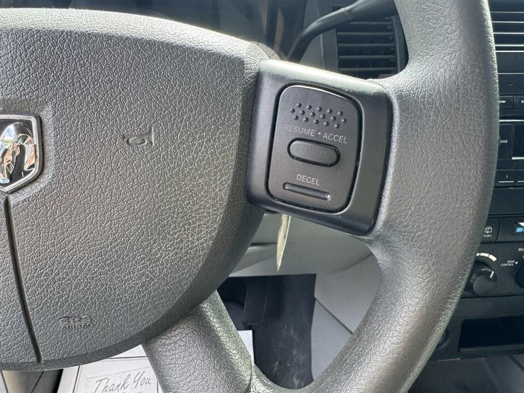 2007 Grey /Grey Dodge Durango (1D8HD38P67F) with an 4.7l V8 EFI Flex 4.7l engine, Automatic transmission, located at 745 East Steele Rd., West Columbia, SC, 29170, (803) 755-9148, 33.927212, -81.148483- Photo#8
