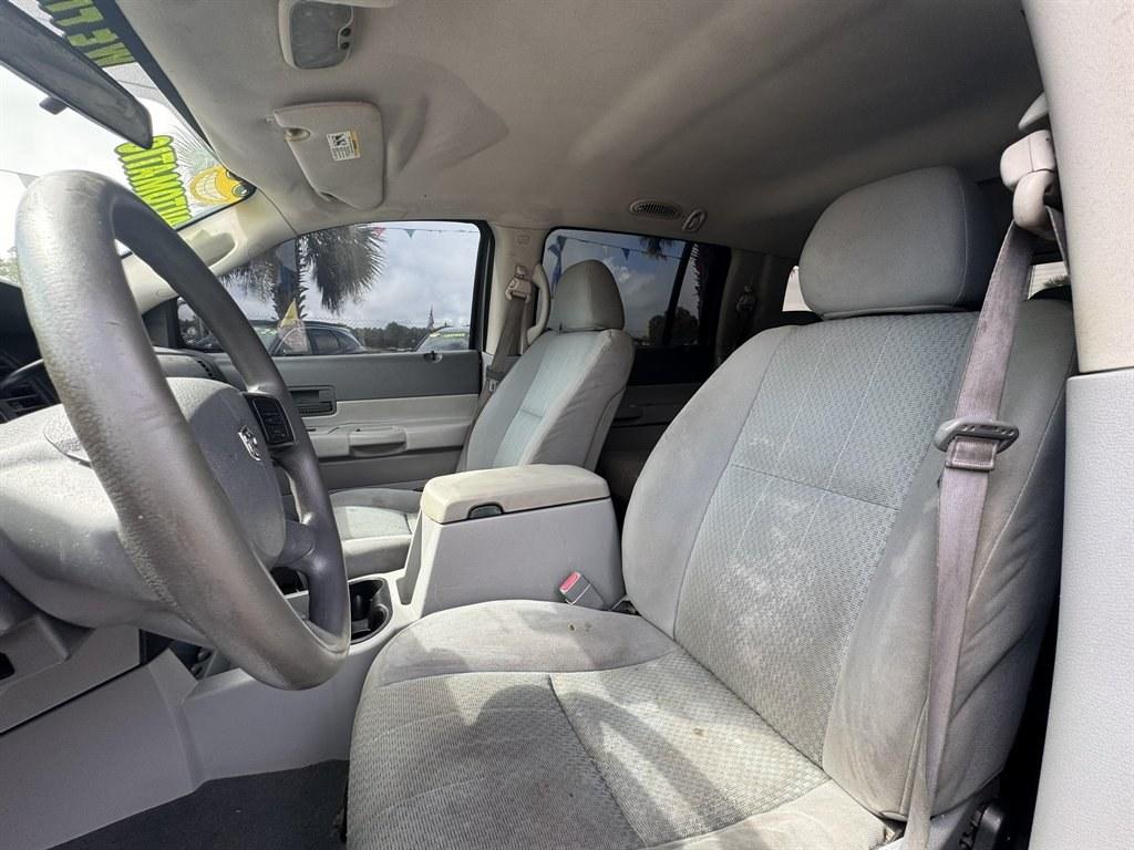 2007 Grey /Grey Dodge Durango (1D8HD38P67F) with an 4.7l V8 EFI Flex 4.7l engine, Automatic transmission, located at 745 East Steele Rd., West Columbia, SC, 29170, (803) 755-9148, 33.927212, -81.148483- Photo#14