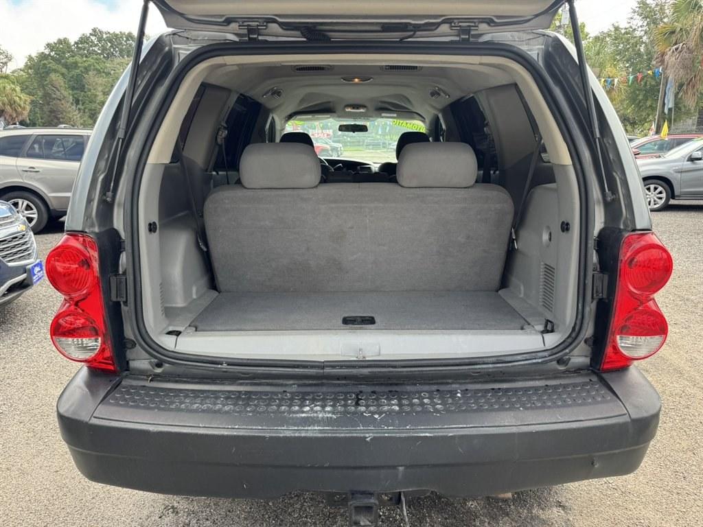 2007 Grey /Grey Dodge Durango (1D8HD38P67F) with an 4.7l V8 EFI Flex 4.7l engine, Automatic transmission, located at 745 East Steele Rd., West Columbia, SC, 29170, (803) 755-9148, 33.927212, -81.148483- Photo#22