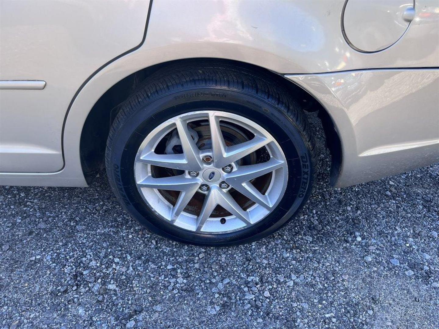 2007 Gold /Tan Ford Fusion (3FAHP06Z37R) with an 2.3l I-4 EFI Dohc 2.3l engine, Automatic transmission, located at 745 East Steele Rd., West Columbia, SC, 29170, (803) 755-9148, 33.927212, -81.148483 - 2007 Ford Fusion- CASH SALE- AS IS, AS IS, AS IS! - Photo#24